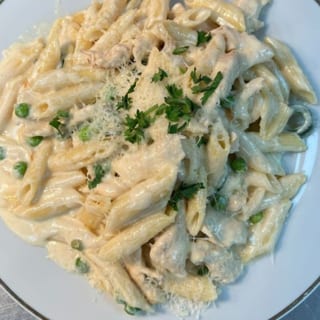 Granny's White Creme Pasta